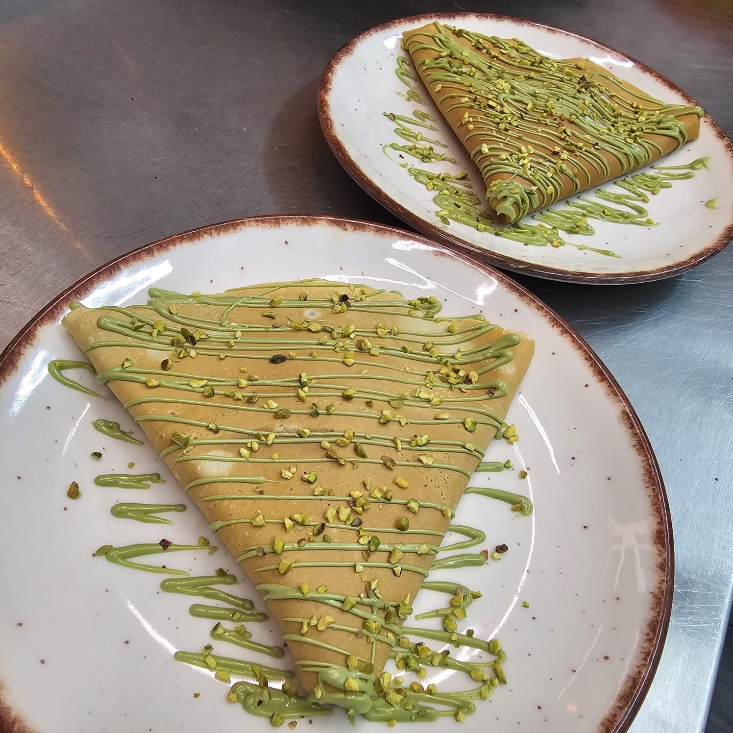 Pistachio crepe